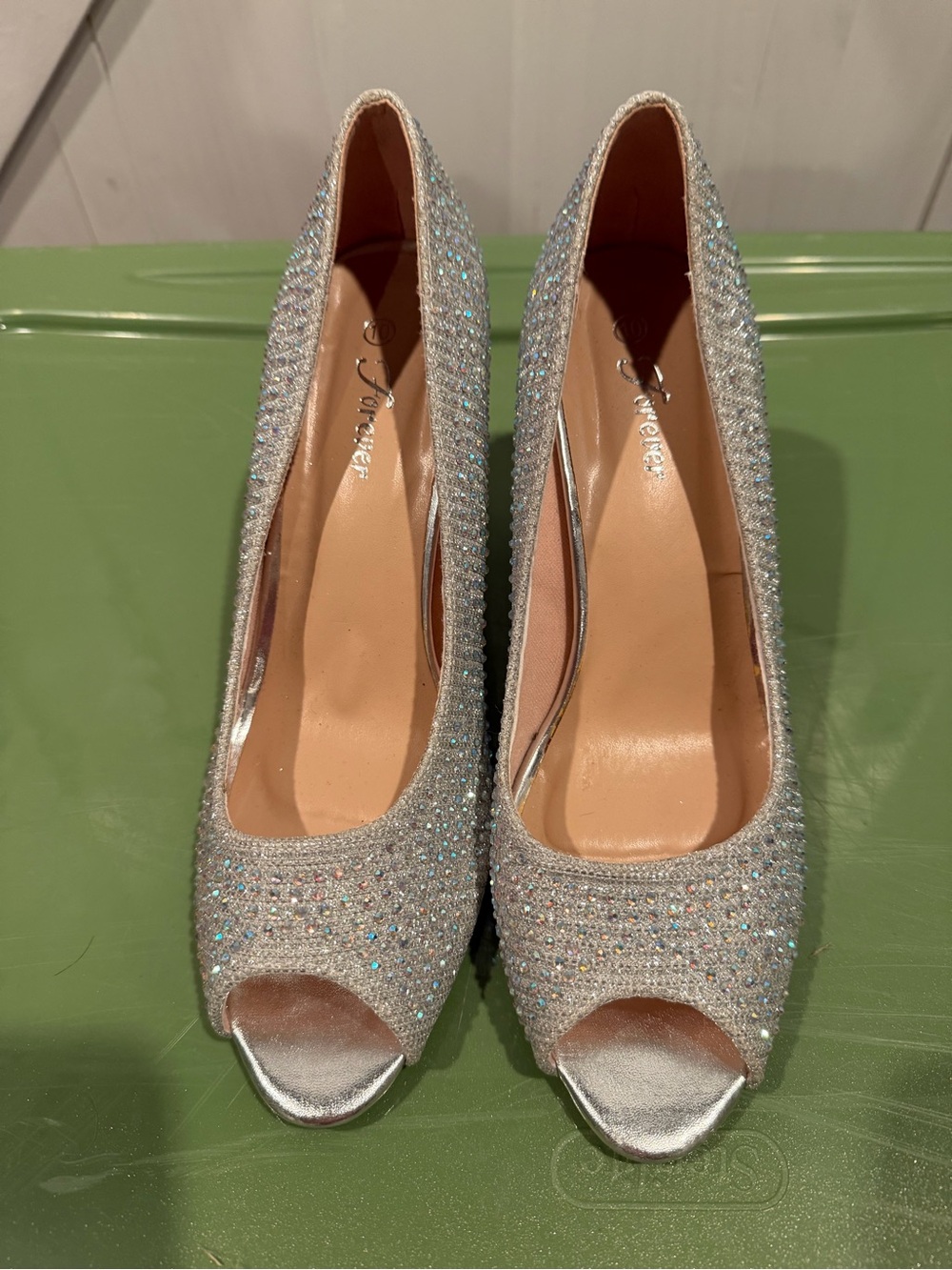 Women's Silver Glitter Peep-Toe Pumps